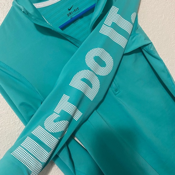 Jacket - Picture 3 of 5